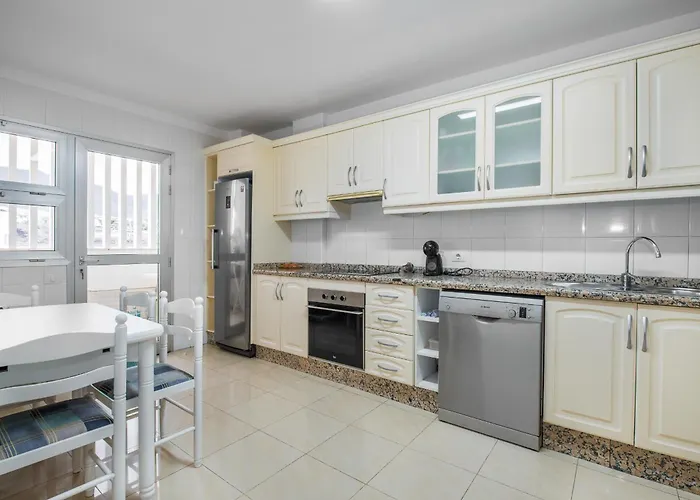 Magnífico Sol Paraíso Apartamento *